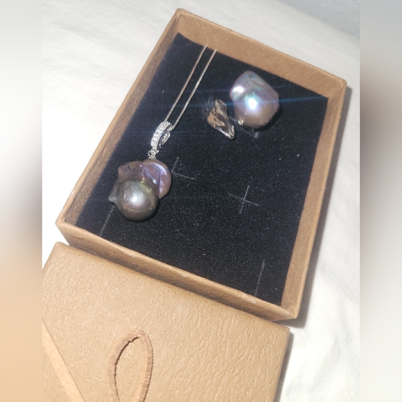 Freshwater Baroque Pearl Jewelry - Picture 2 of 10